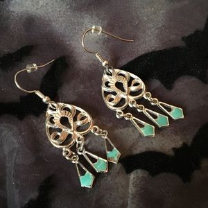 Pretty Dangle Earrings